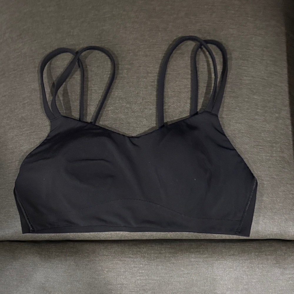 lululemon Black like a cloud Sports Bra - Picture 2 of 2